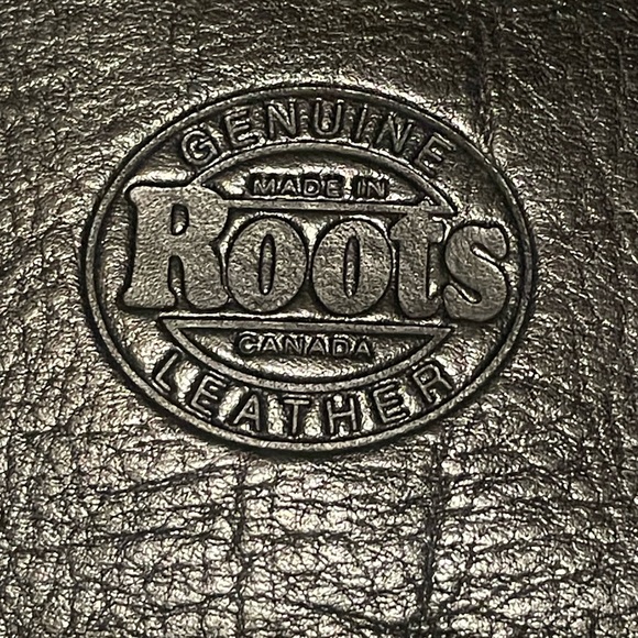 Roots 3 section leather briefcase - Picture 7 of 16